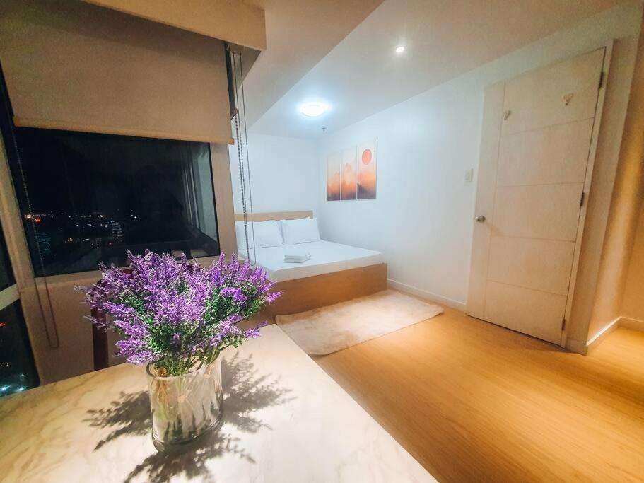מנילה Bgc Taguig Cozy 2 Bedroom Loft, With Stunning Bgc Skyline View! מראה חיצוני תמונה